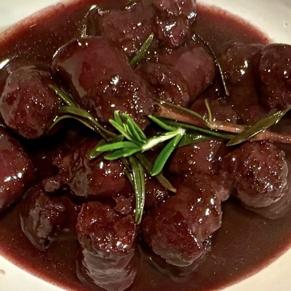 A15. SAUSAGE IN RED WINE