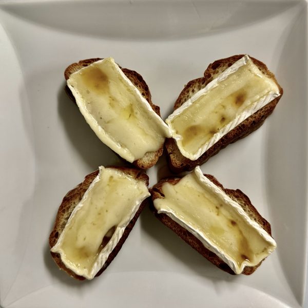 A3. BRUSCHETTA BRIE TRUFFLE