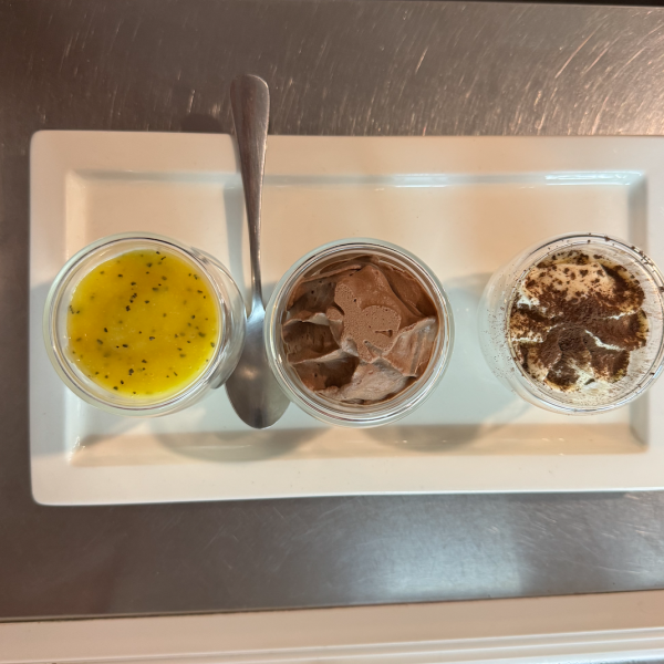 DE5. TRIO OF DESSERTS